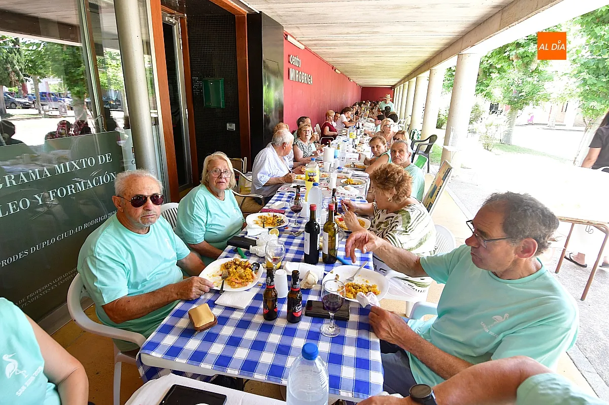 Sanjuanejo fiestas San Juan paella