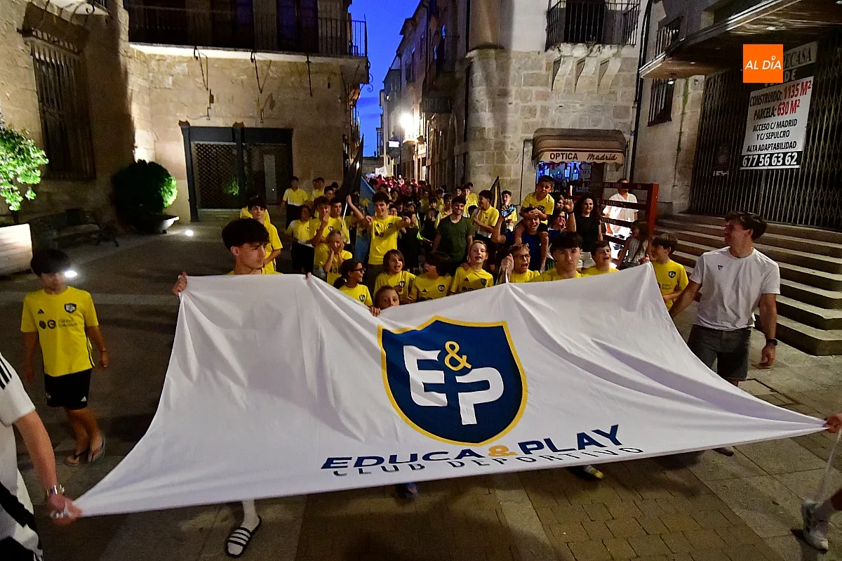Foto 11 - El III Torneo Internacional de F&uacute;tbol Sala sit&uacute;a a Ciudad Rodrigo en el mapa deportivo internacional