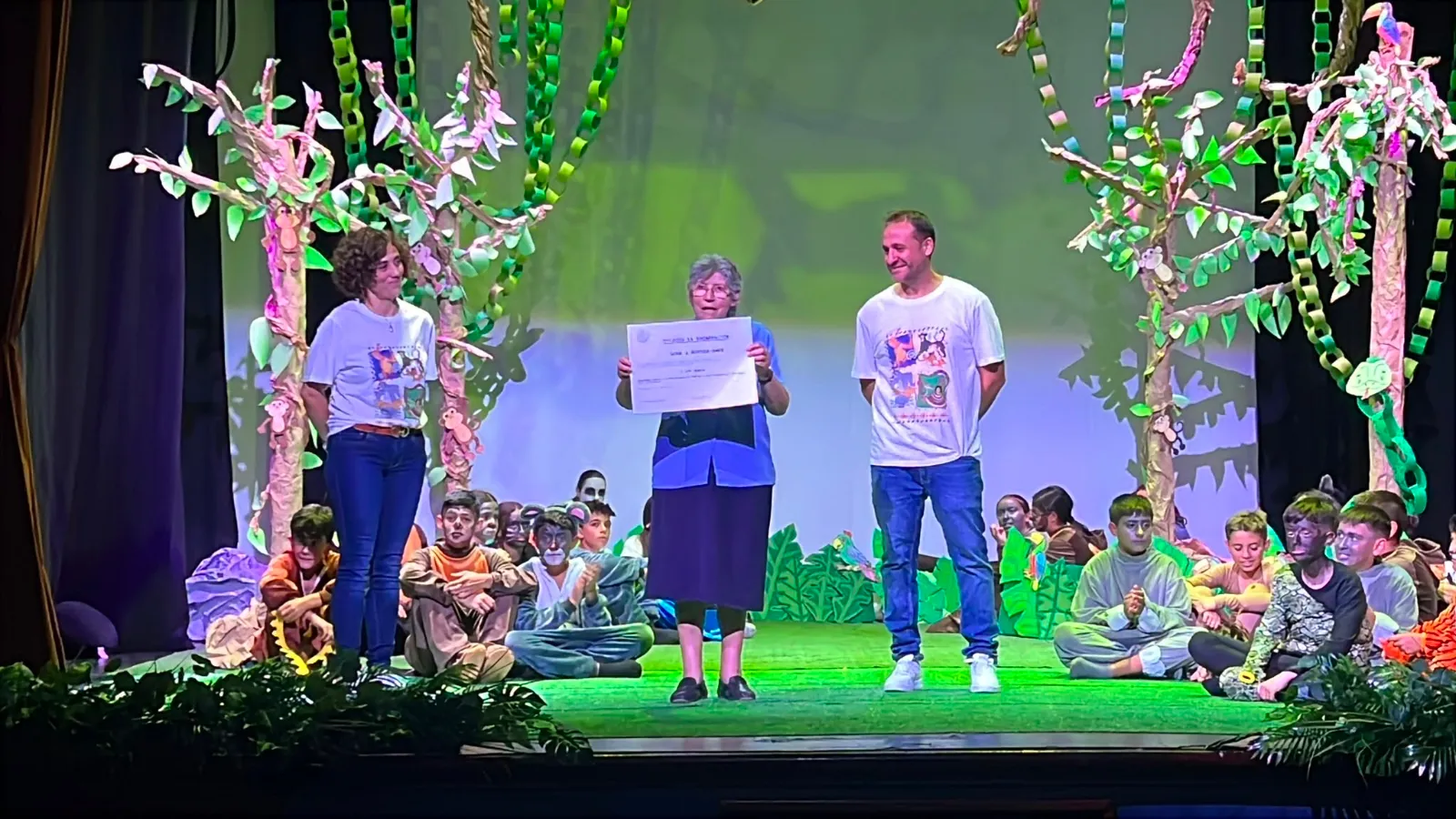 Foto 4 - Emoci&oacute;n y aplausos en el Calder&oacute;n con &lsquo;El Libro de la Selva&rsquo; del Colegio La Encarnaci&oacute;n