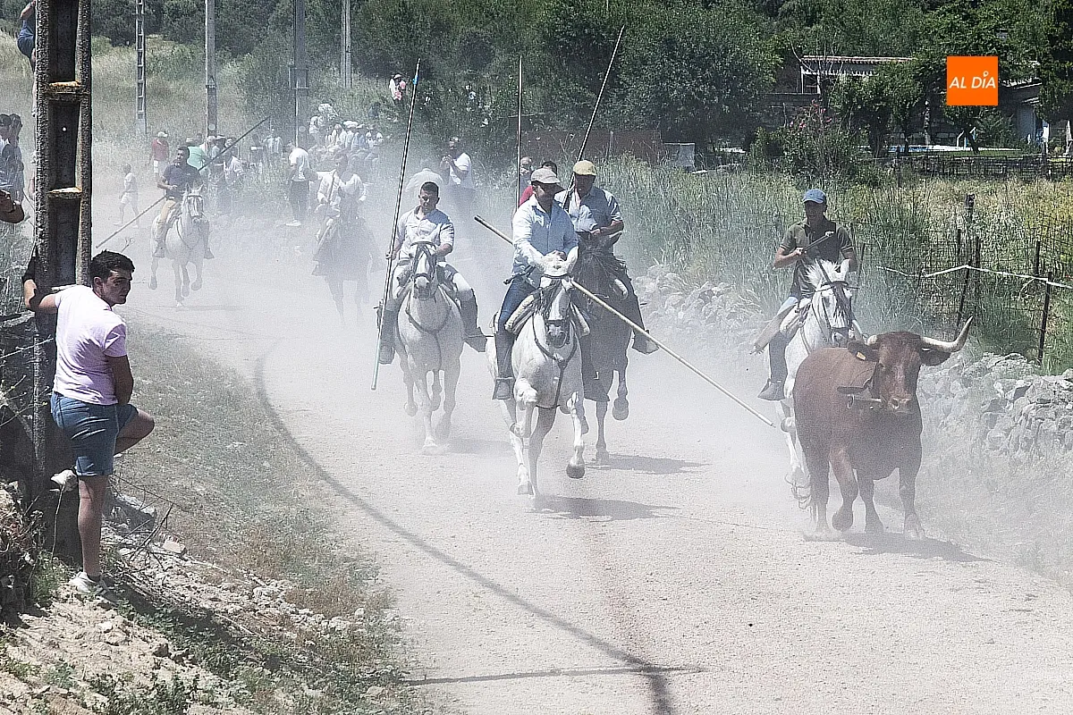 Encierro a caballo Martín de Yeltes
