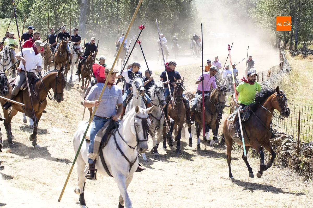 Encierro a Caballo Navasfrías por San Juan