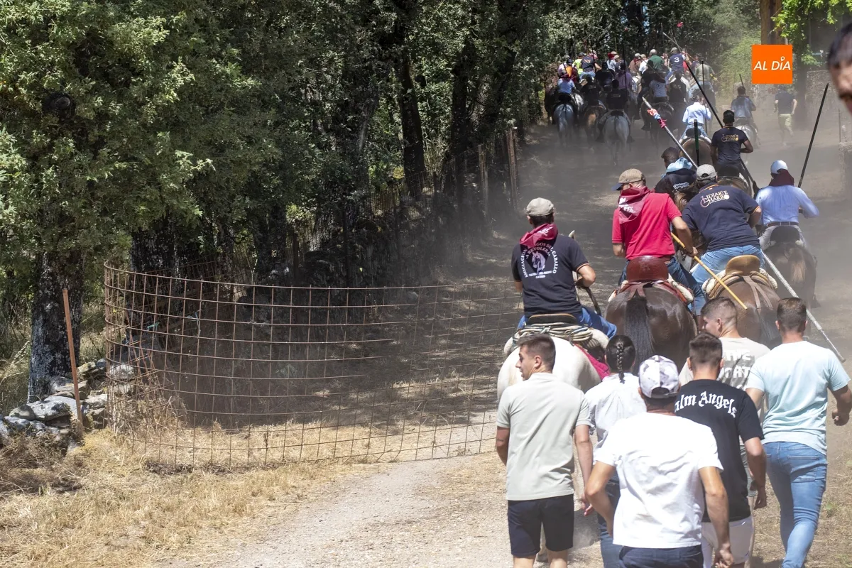 Encierro a Caballo Navasfrías por San Juan