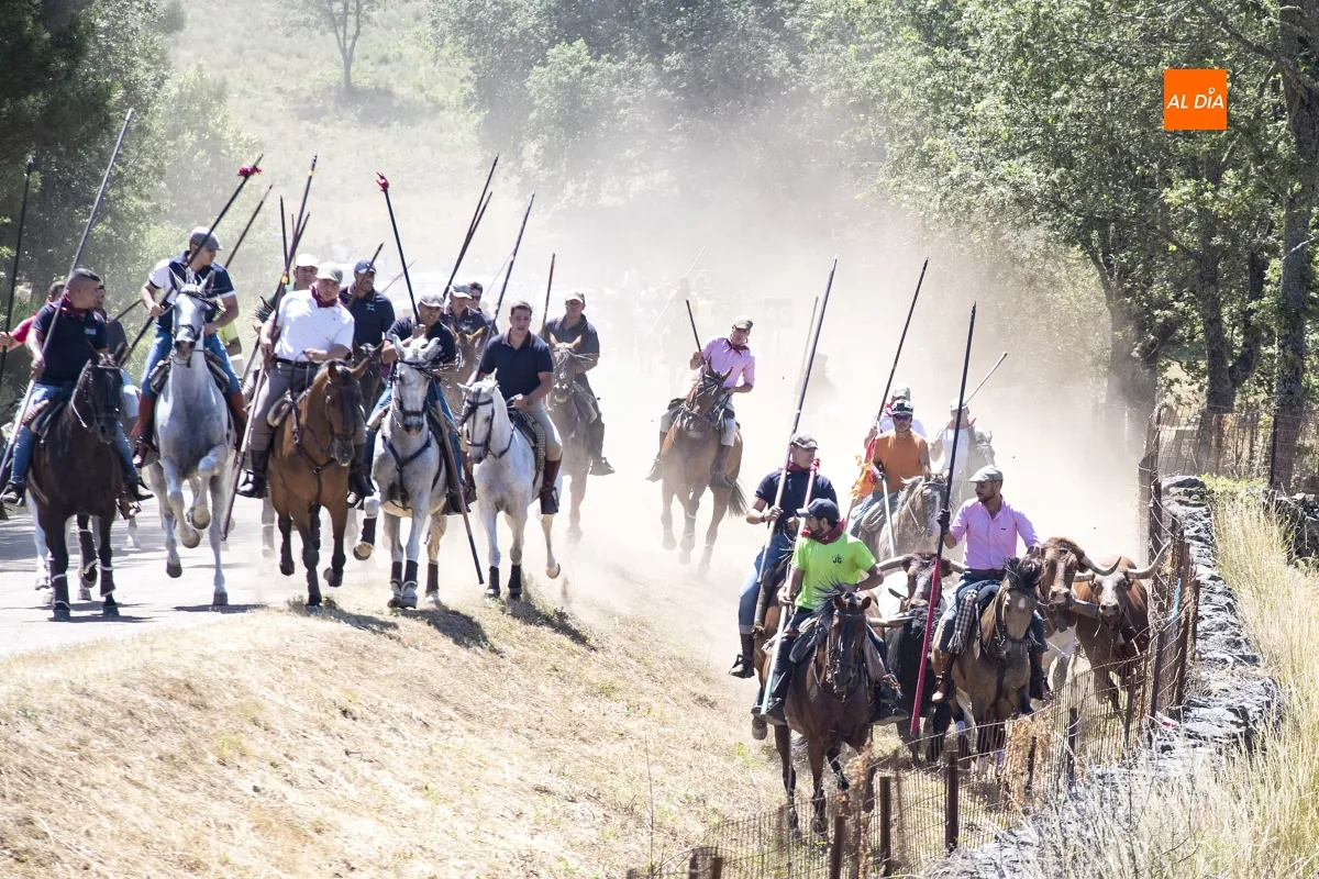 Encierro a Caballo Navasfrías por San Juan