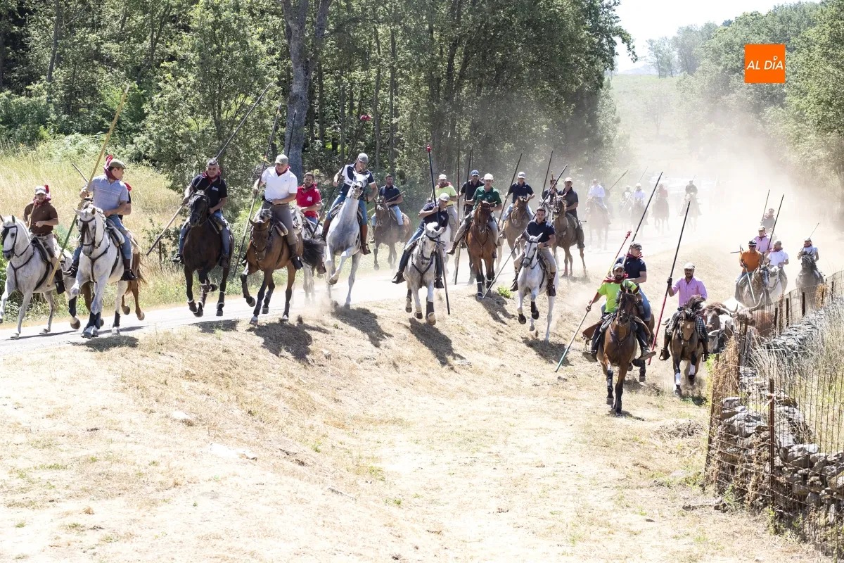 Encierro a Caballo Navasfrías por San Juan