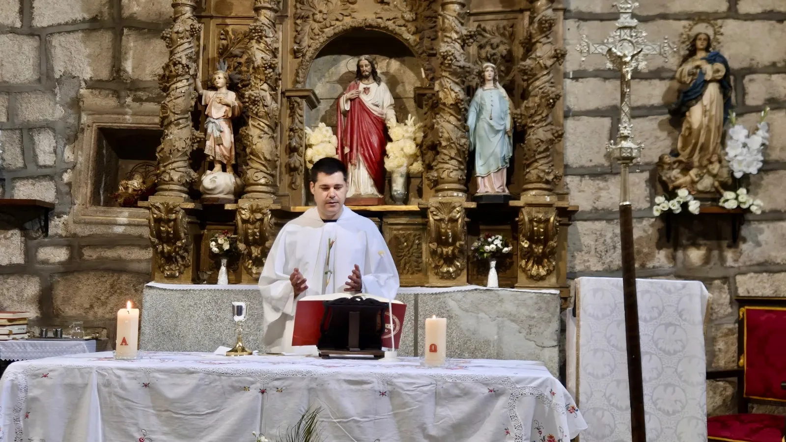 Foto 8 - Malpartida y Nava de Sotrobal honran a San Antonio con multitudinarias celebraciones