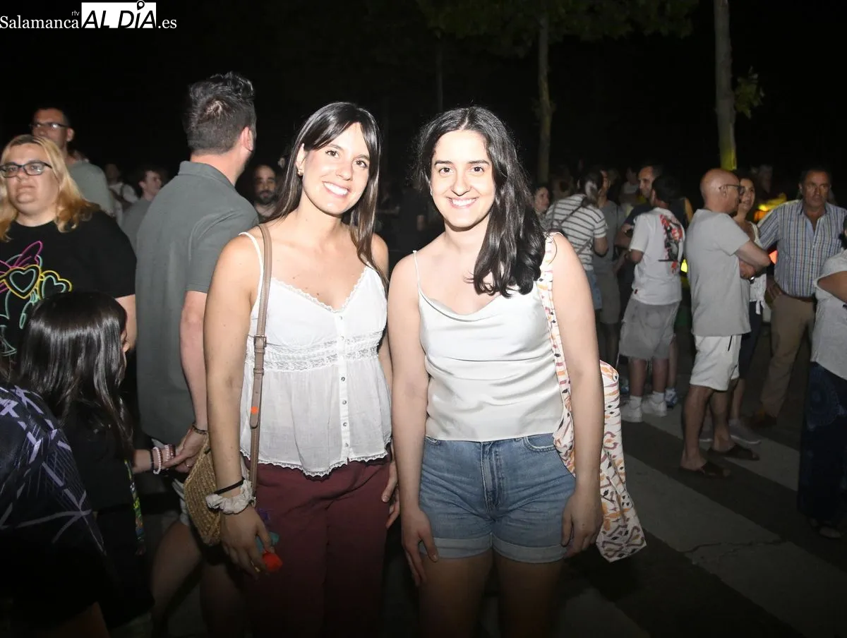  Ambientazo en El Zurguén con la tradicional hoguera de San Juan en la noche más corta del año