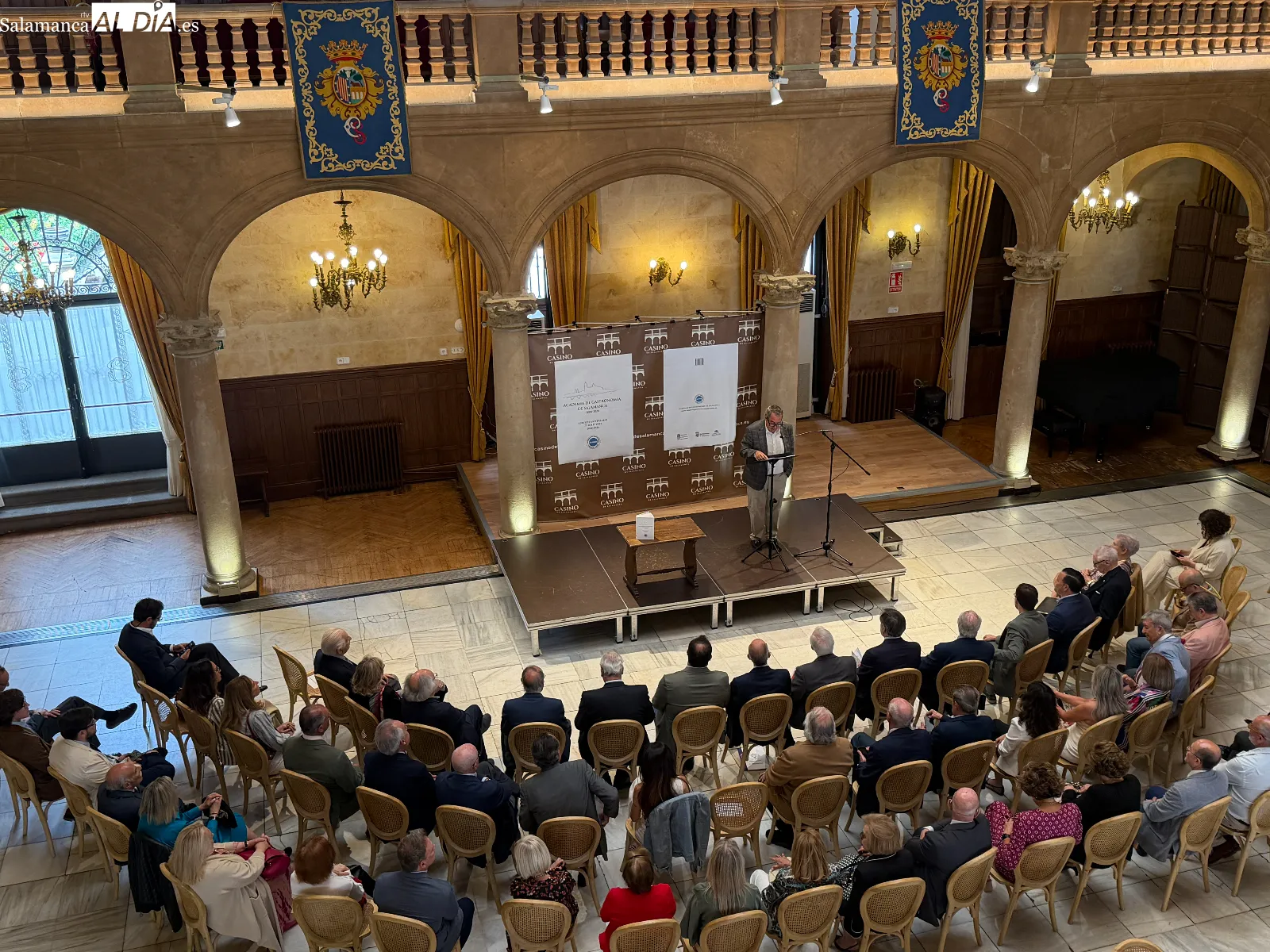Presentación del libro aniversario que recopila los 75 boletines de la Academia de Gastronomía de Salamanca, en el Casino de Salamanca | FOTOS: V. Martins
