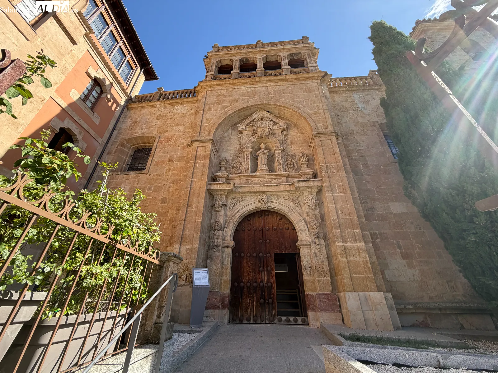 Imágenes de la maqueta de Salamanca en la iglesia de San Millán | FOTOS: V. Martins 