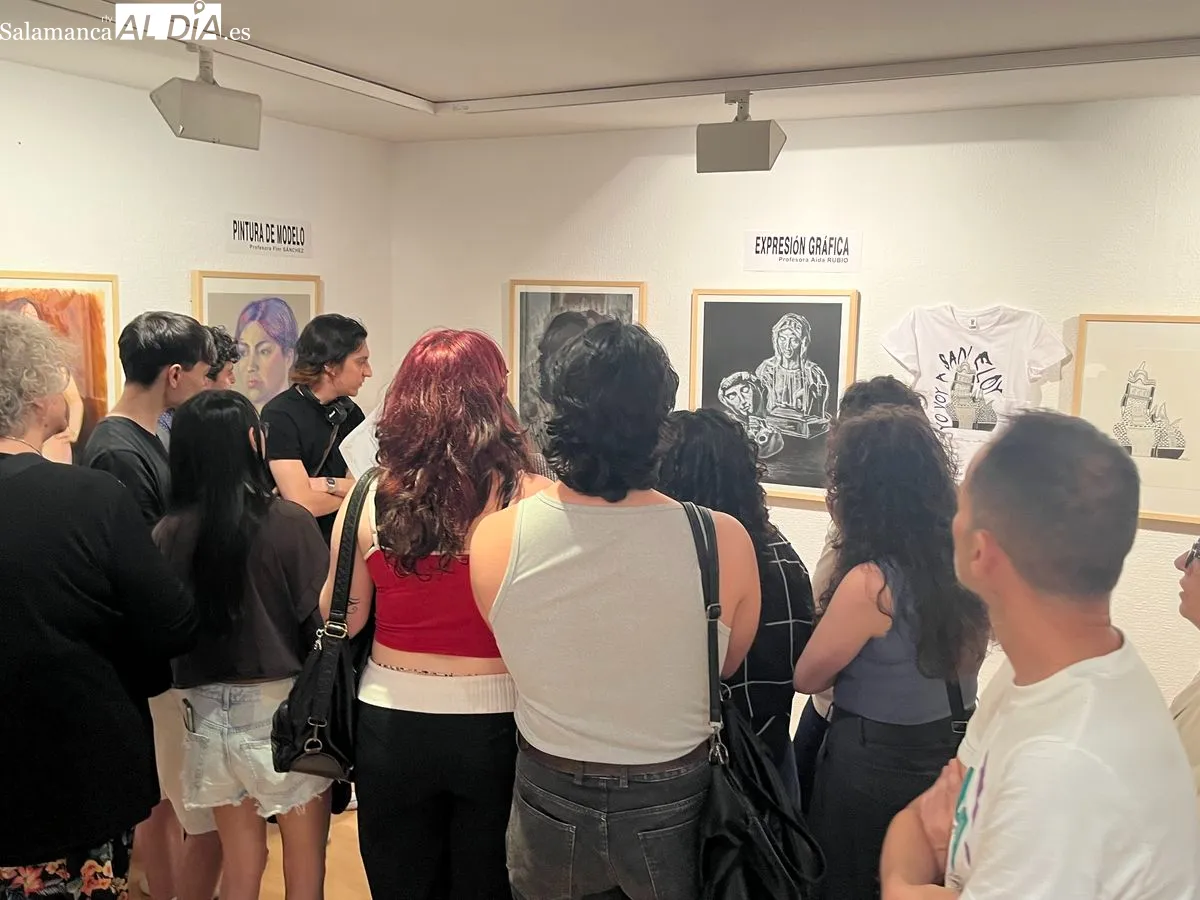 Inauguración de la exposición de los trabajos de los alumnos de la Escuela de San Eloy en la Sala de Garci-Grande. Fotos: Emily Rivas