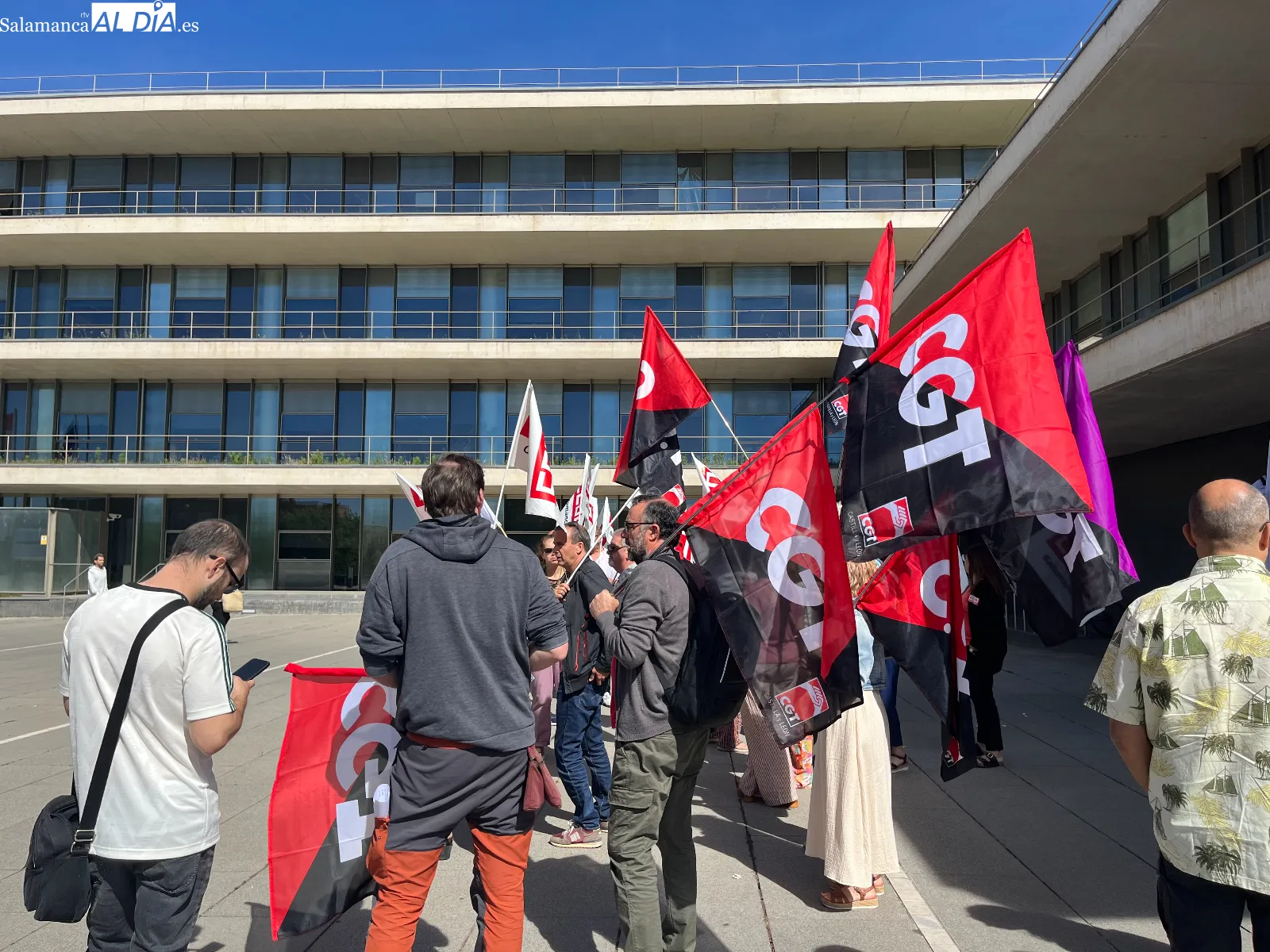Foto 6 - CCOO y CGT denuncian las "lamentables" condiciones del operativo de incendios a dos d&iacute;as del riesgo alto