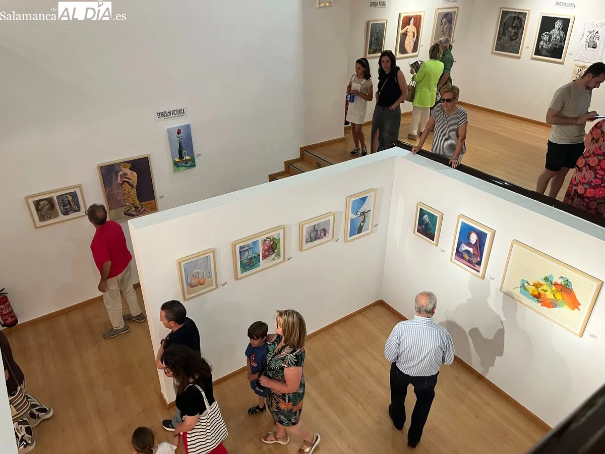 Inauguración de la exposición de los trabajos de los alumnos de la Escuela de San Eloy en la Sala de Garci-Grande. Fotos: Emily Rivas
