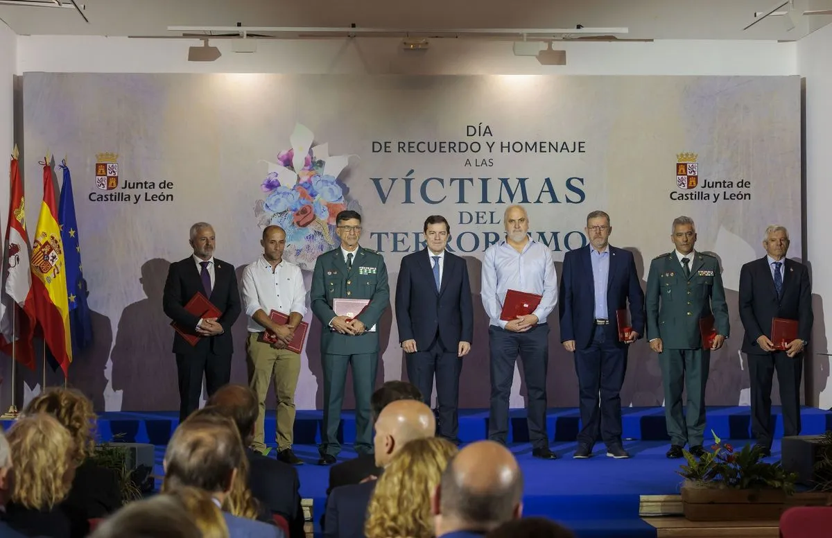 Foto 5 - Ma&ntilde;ueco anuncia un plan de apoyo a las v&iacute;ctimas del terrorismo