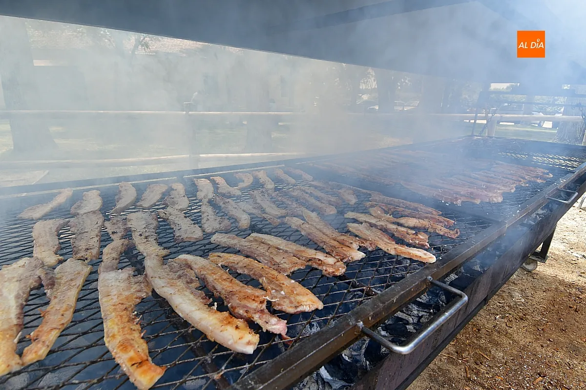Comida popular en Morasverdes por San Antonio