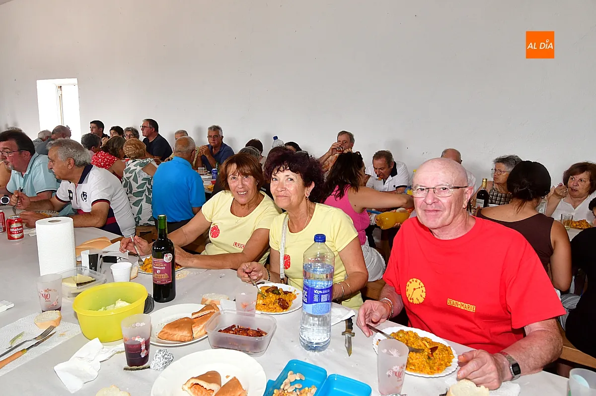Paella popular por San Juan en Robleda