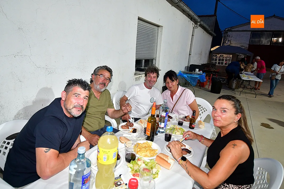 Parrillada popular  en Villar del Yegua para celebrar San Juan