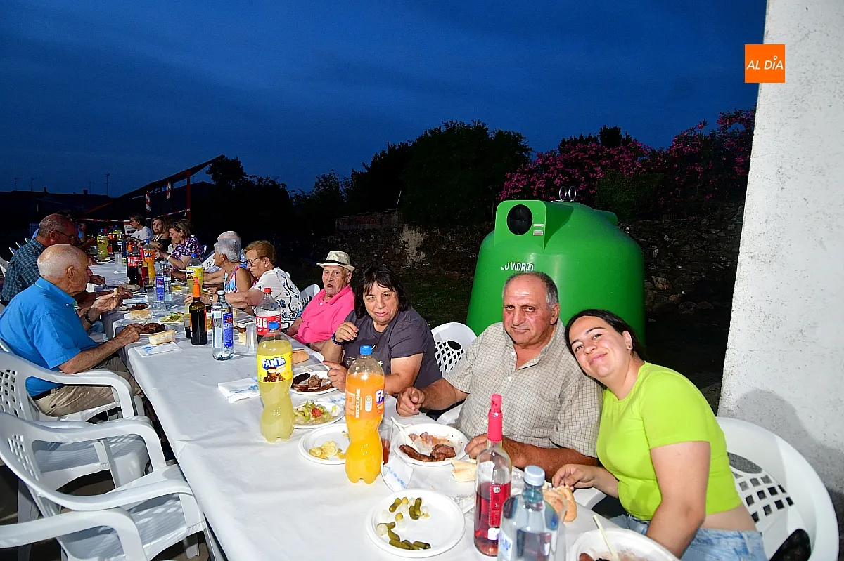 Parrillada popular  en Villar del Yegua para celebrar San Juan