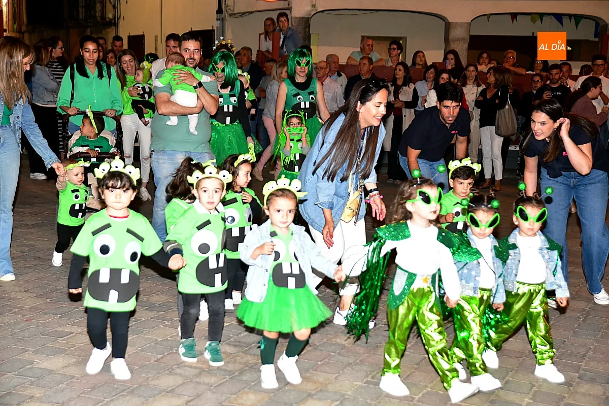 Desfile carrozas La Fuente de San Esteban