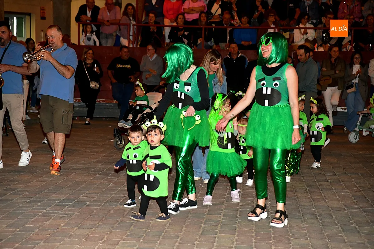 Desfile carrozas La Fuente de San Esteban
