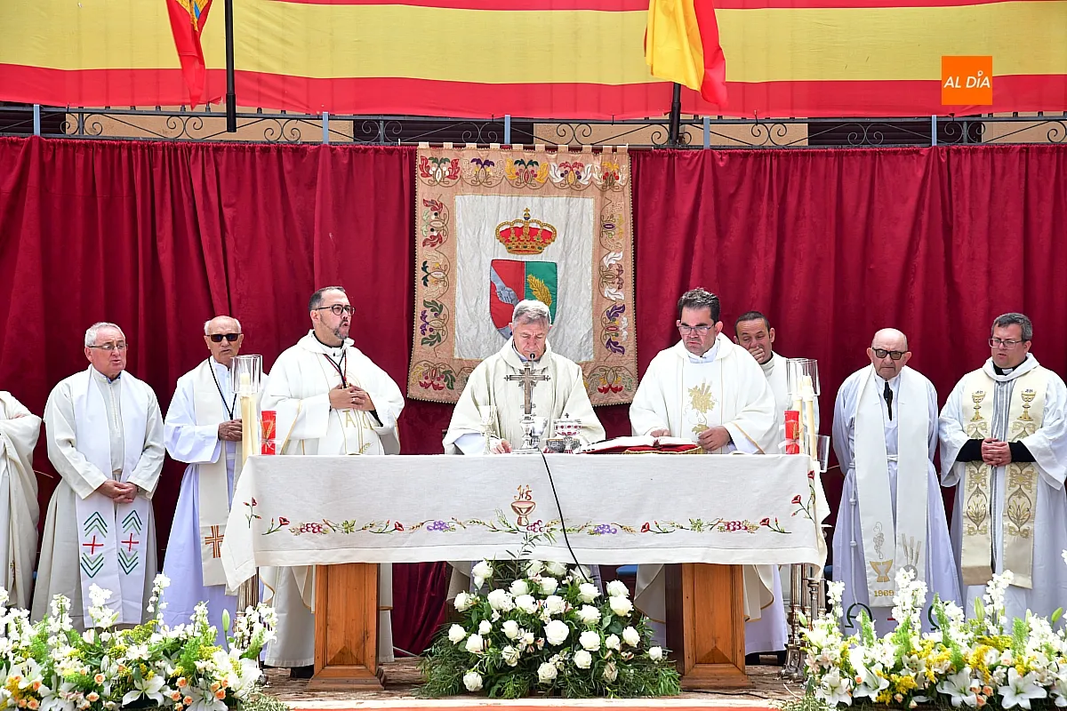 Misa y procesión Corpus La Fuente de San Esteban