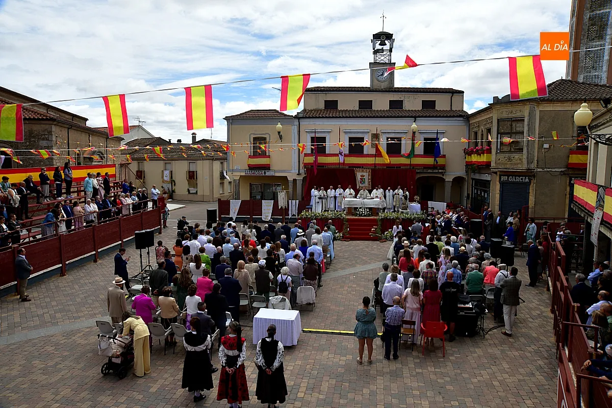 Misa y procesión Corpus La Fuente de San Esteban