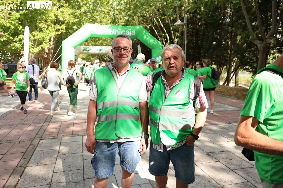 Cientos de personas participan en la marcha solidaria contra el parkinson en Salamanca | FOTOS: David Sañudo