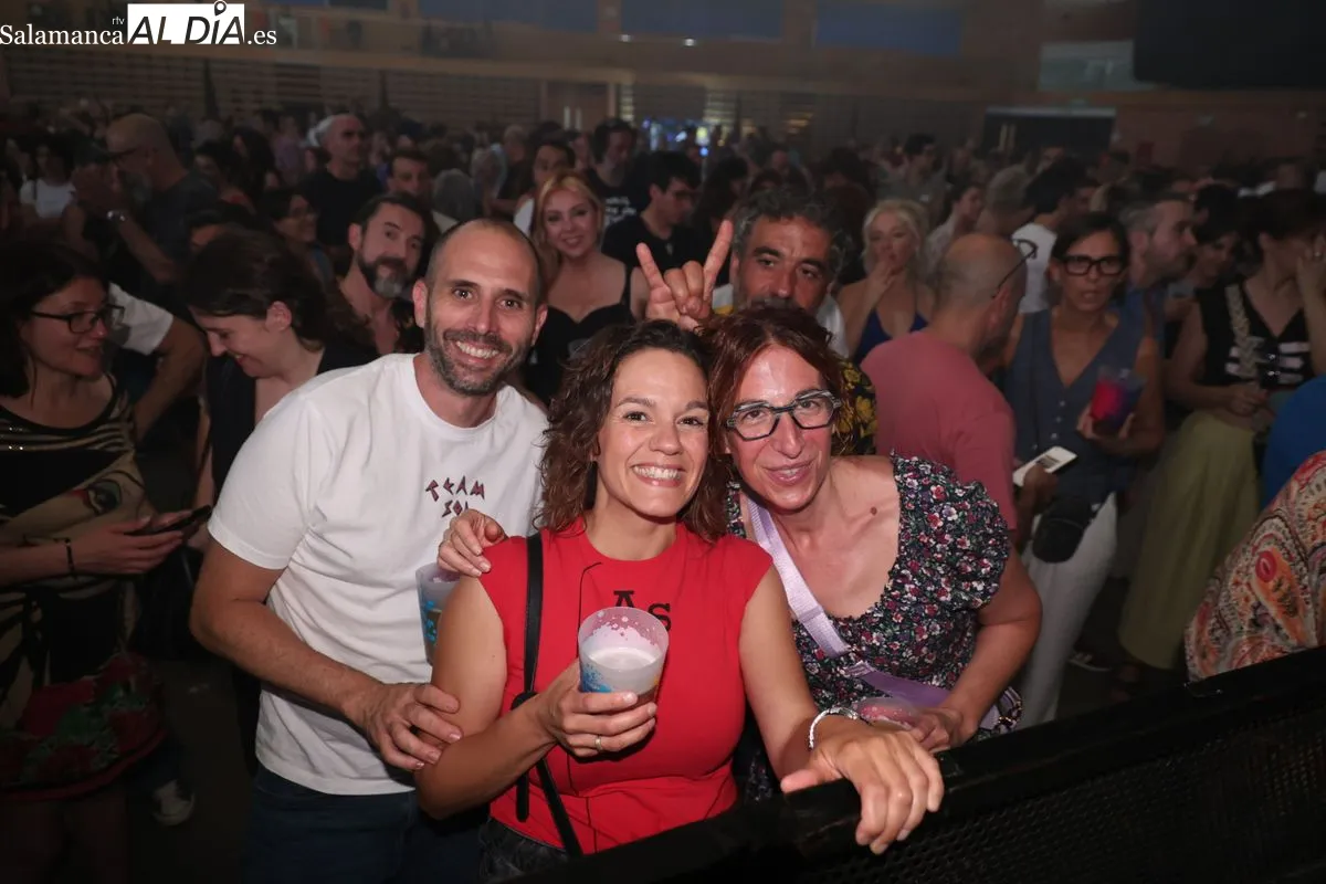 Iván Ferreiro celebra sus 35 años de carrera en el Multiusos de Salamanca | FOTOS: David Sañudo 