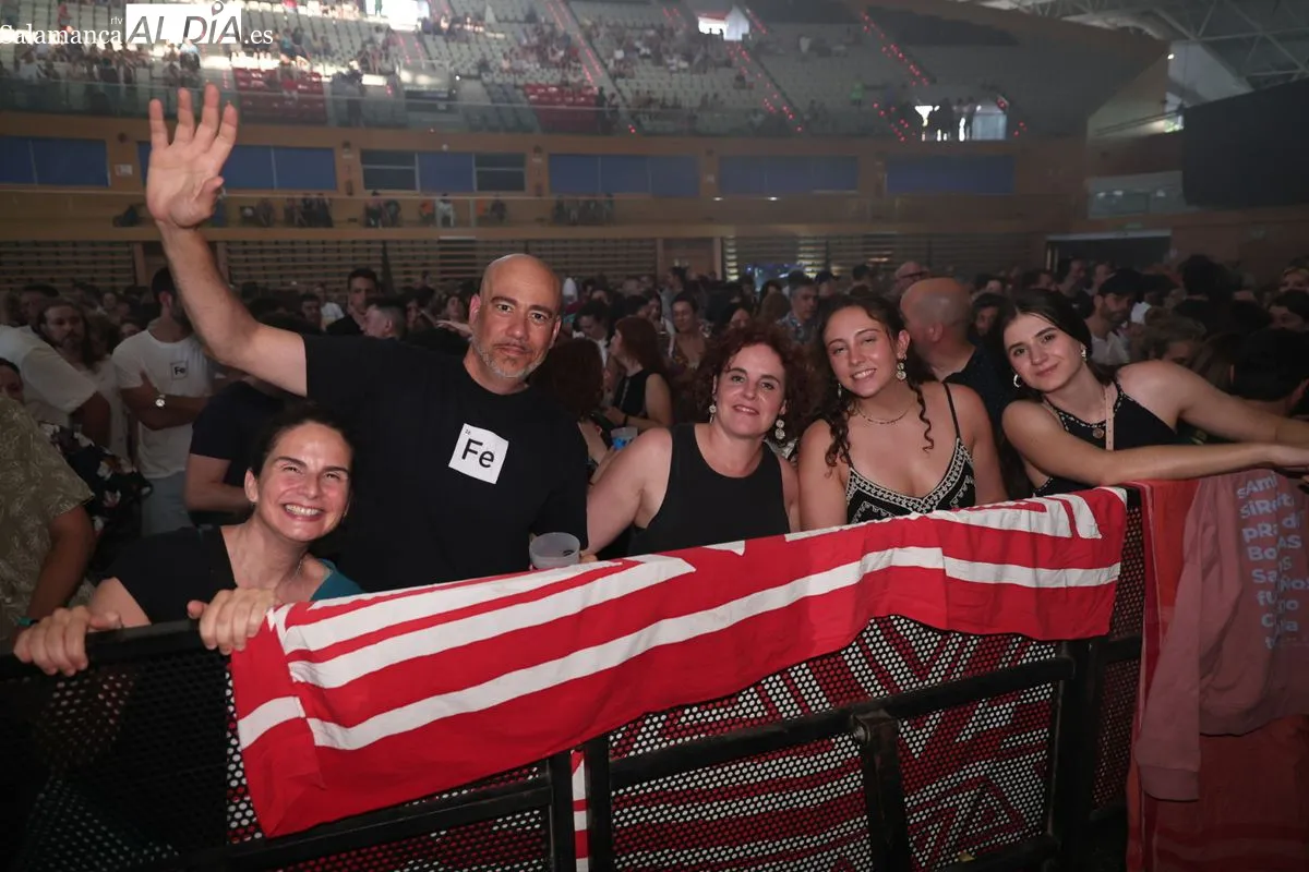 Iván Ferreiro celebra sus 35 años de carrera en el Multiusos de Salamanca | FOTOS: David Sañudo 