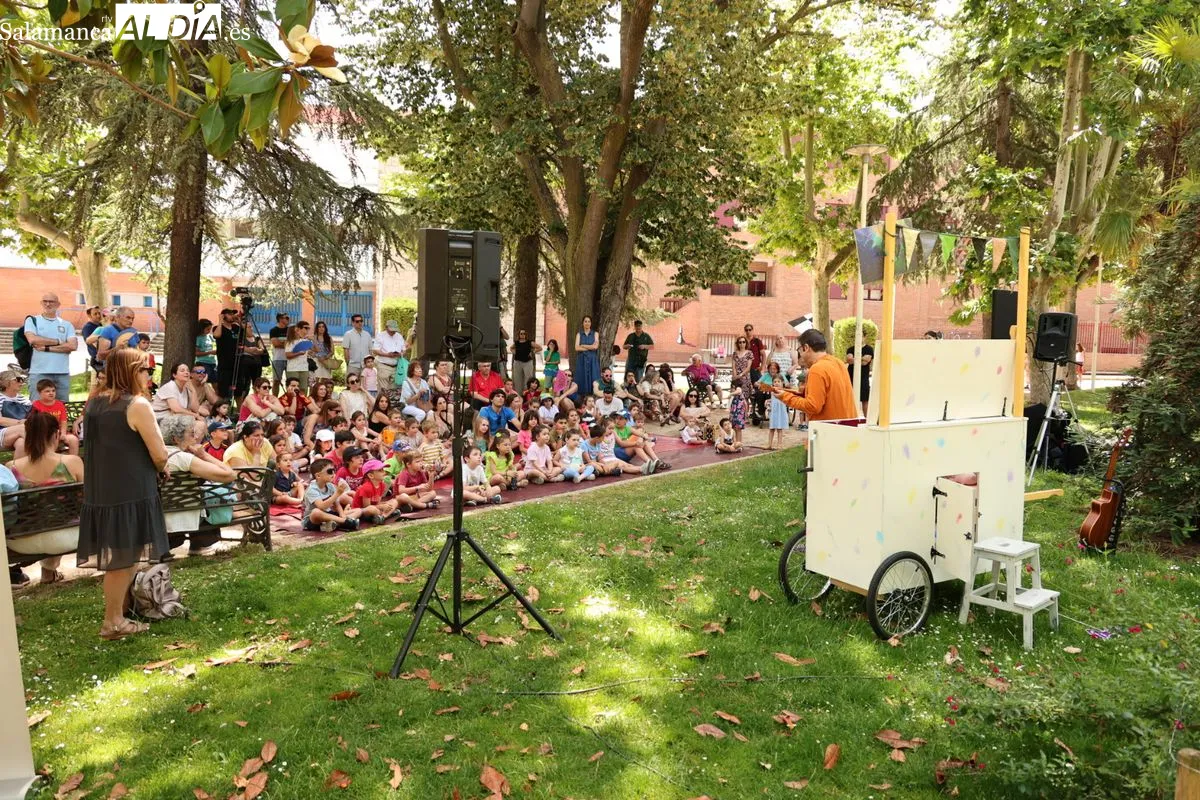 Kamaru Teatro desafía al calor en Salamanca con el estreno de 'Malditos Mocosos' | FOTOS: David Sañudo