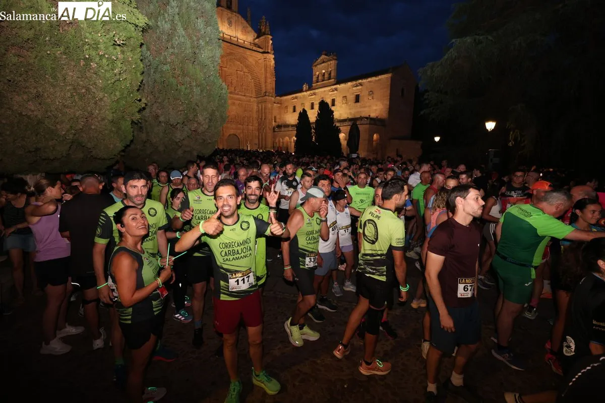 La carrera nocturna Salamanca a Tope reúne a cientos de participantes | FOTOS: David Sañudo