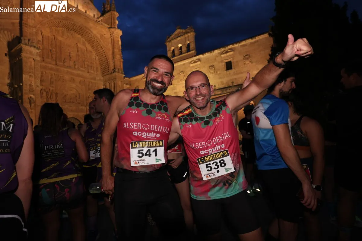 La carrera nocturna Salamanca a Tope reúne a cientos de participantes | FOTOS: David Sañudo
