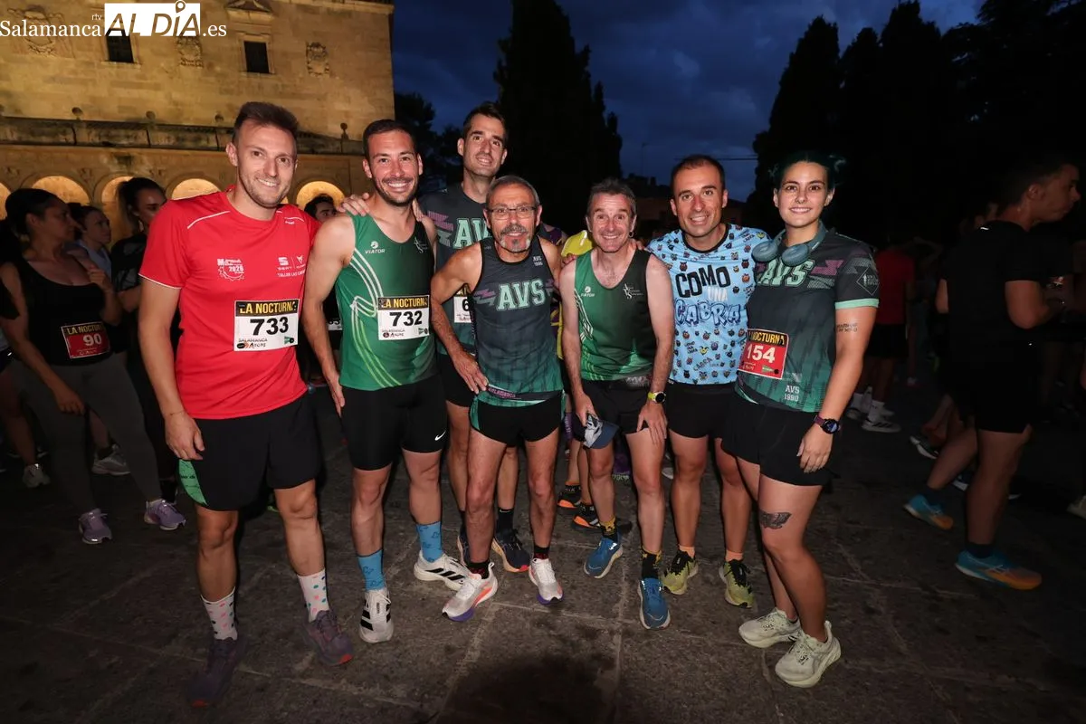 La carrera nocturna Salamanca a Tope reúne a cientos de participantes | FOTOS: David Sañudo