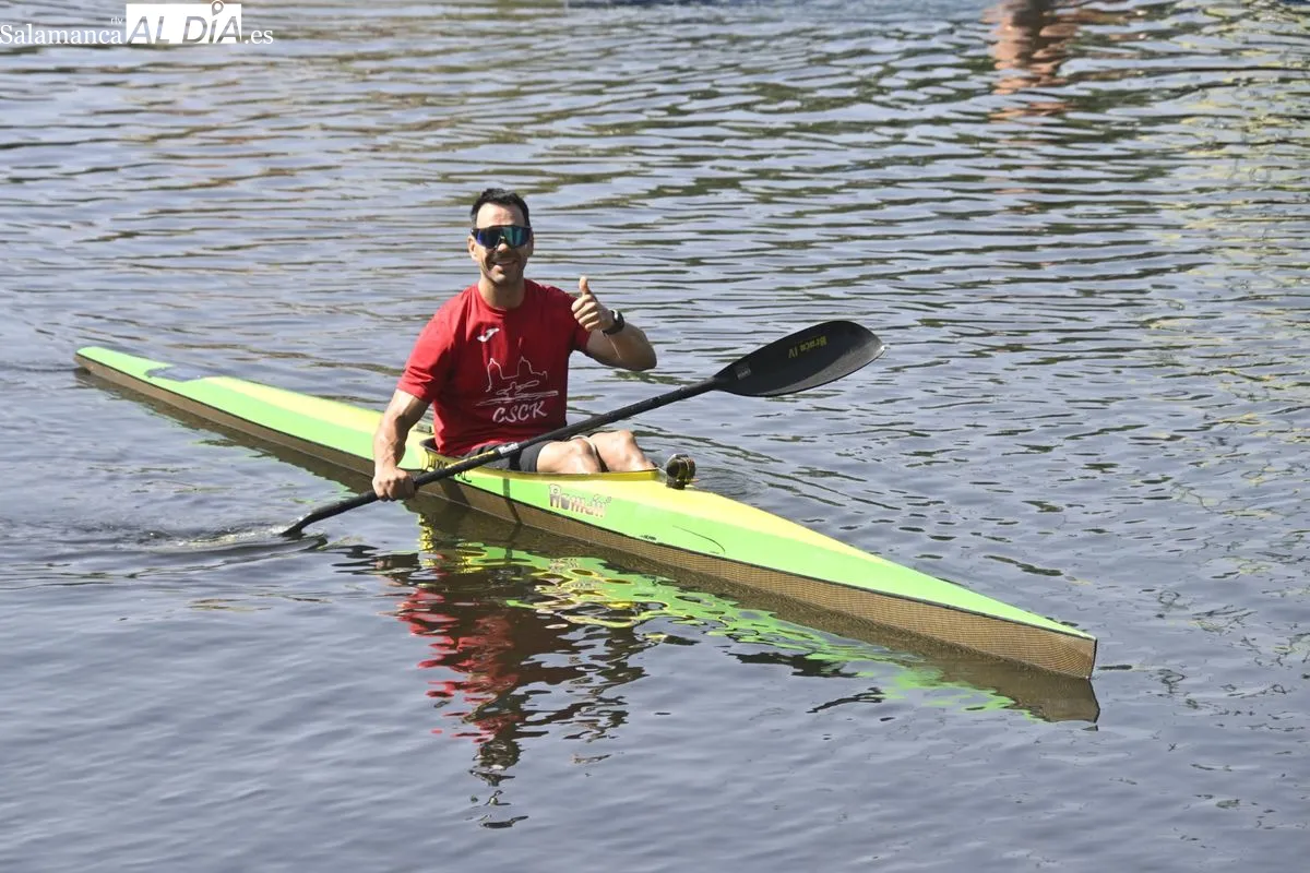 Medio siglo después de su plata olímpica, el K4 español vuelve a remar en Salamanca y homenajea a Heraclio Carreño | FOTOS: SALAMANCArtv AL DÍA 