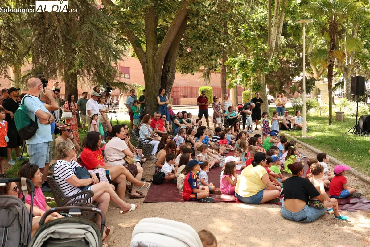 Kamaru Teatro desafía al calor en Salamanca con el estreno de 'Malditos Mocosos' | FOTOS: David Sañudo