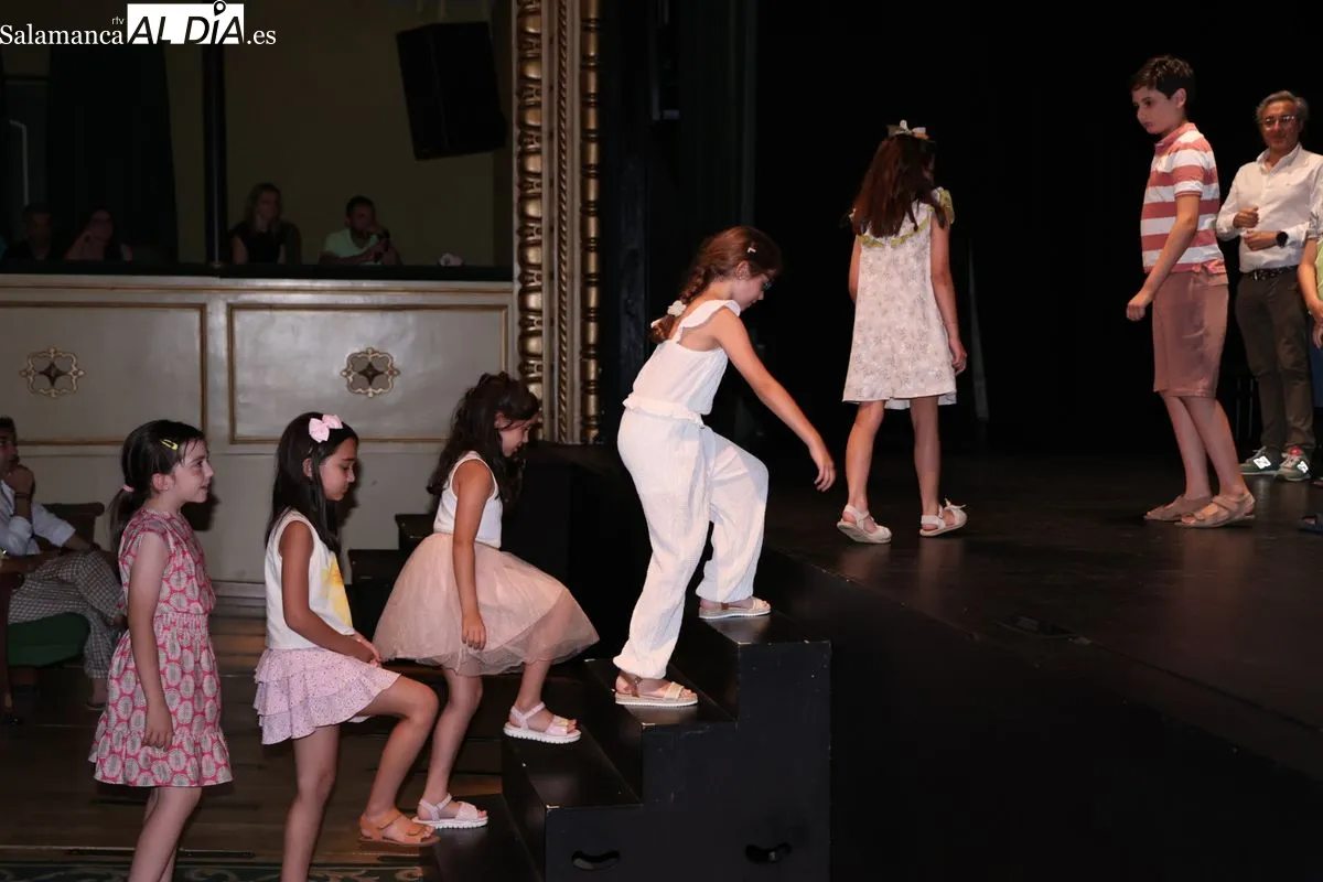 El Teatro Liceo corona el esfuerzo de los alumnos de Música y Danza de Salamanca | FOTOS: David Sañudo 