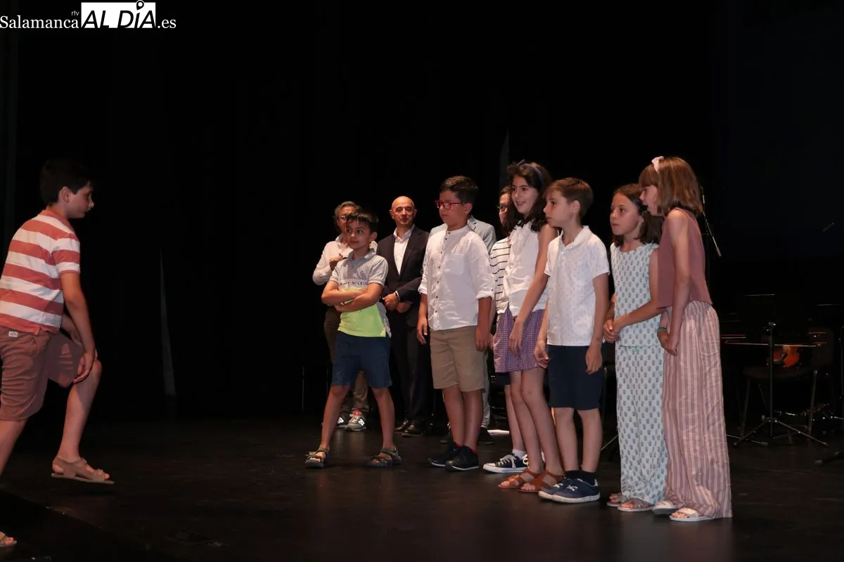 El Teatro Liceo corona el esfuerzo de los alumnos de Música y Danza de Salamanca | FOTOS: David Sañudo 