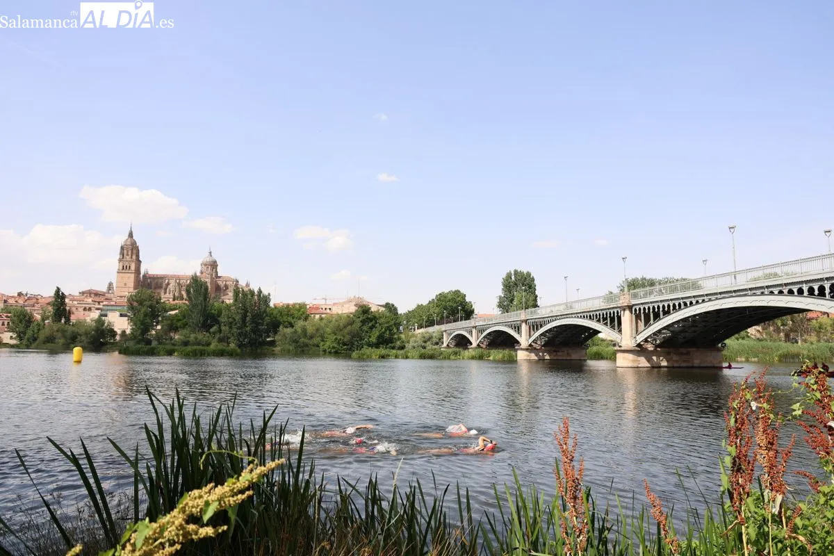 Salamanca acoge el Campeonato de Castilla y León de Triatlón Contrarreloj por Equipos | FOTOS: David Sañudo