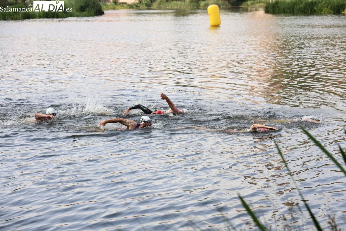 Salamanca acoge el Campeonato de Castilla y León de Triatlón Contrarreloj por Equipos | FOTOS: David Sañudo