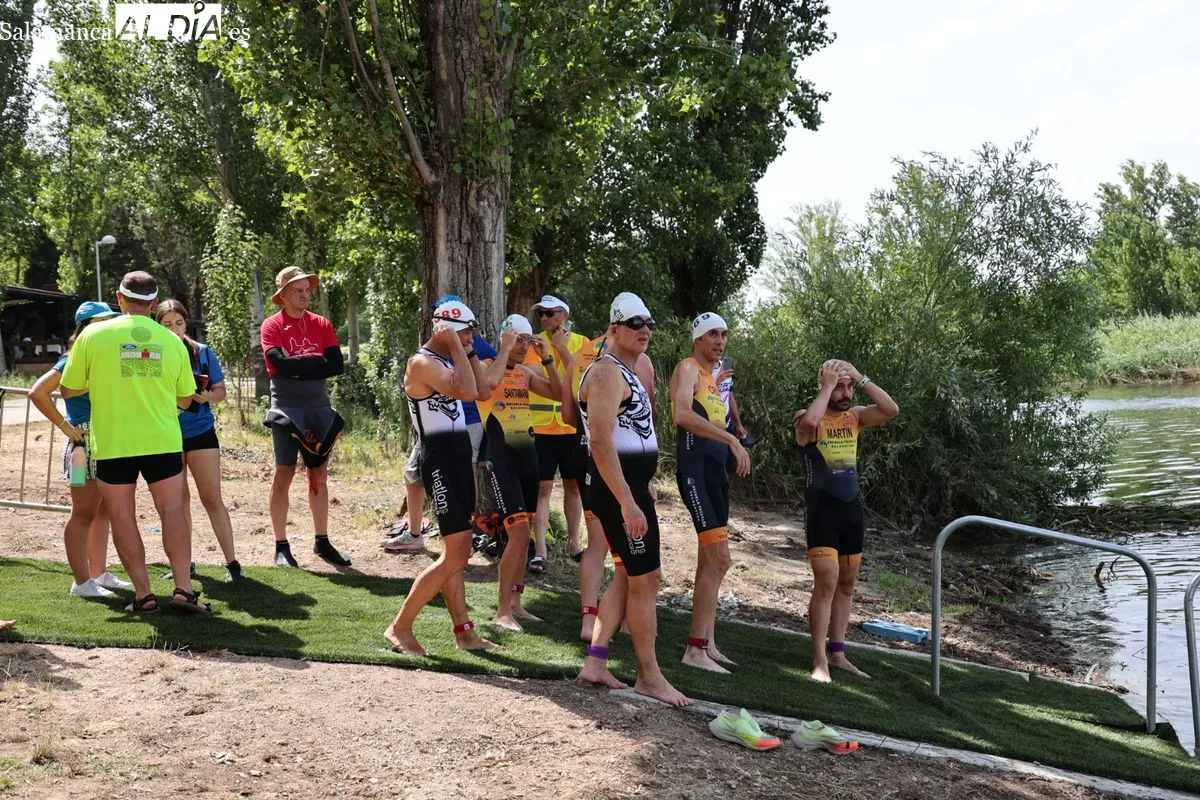 Salamanca acoge el Campeonato de Castilla y León de Triatlón Contrarreloj por Equipos | FOTOS: David Sañudo