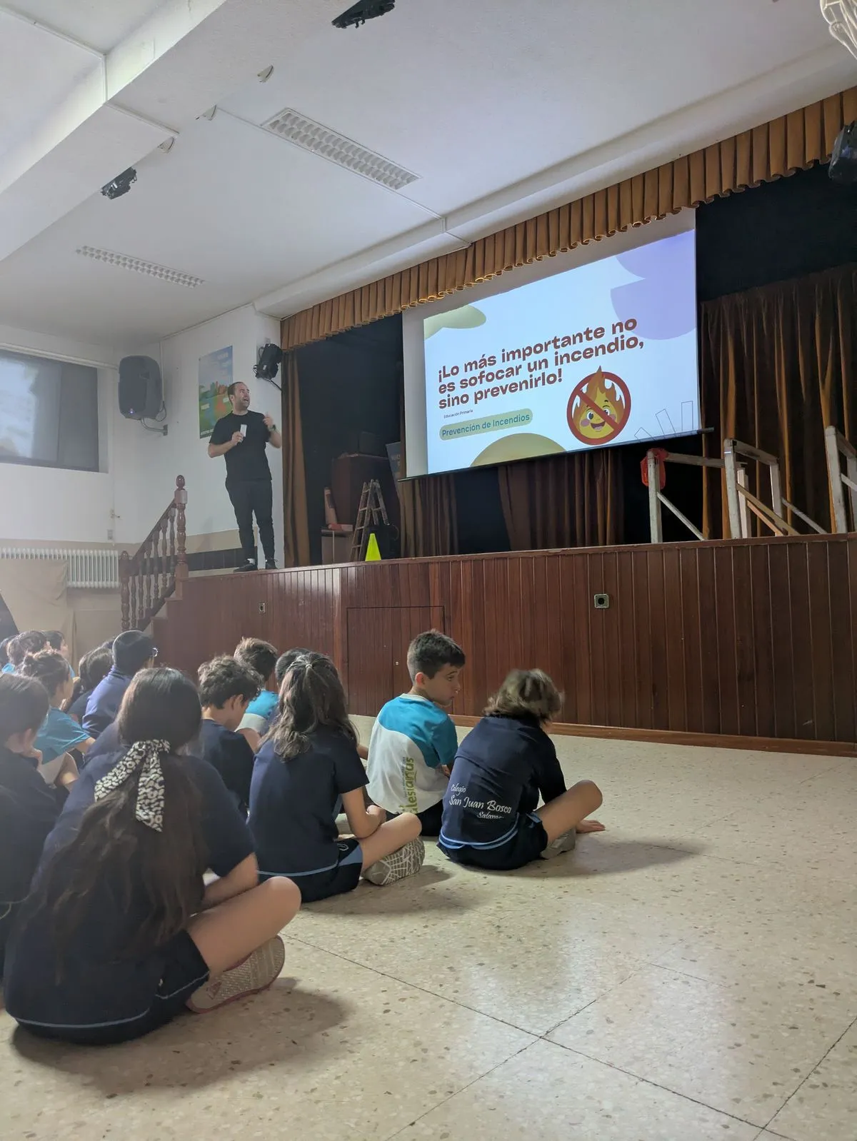 Alumnos del Colegio San Juan Bosco aprenden prevención de incendios con una jornada práctica