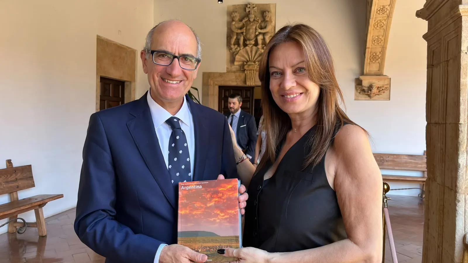 Javier Iglesias y Sandra Pettovello refuerzan lazos con Argentina