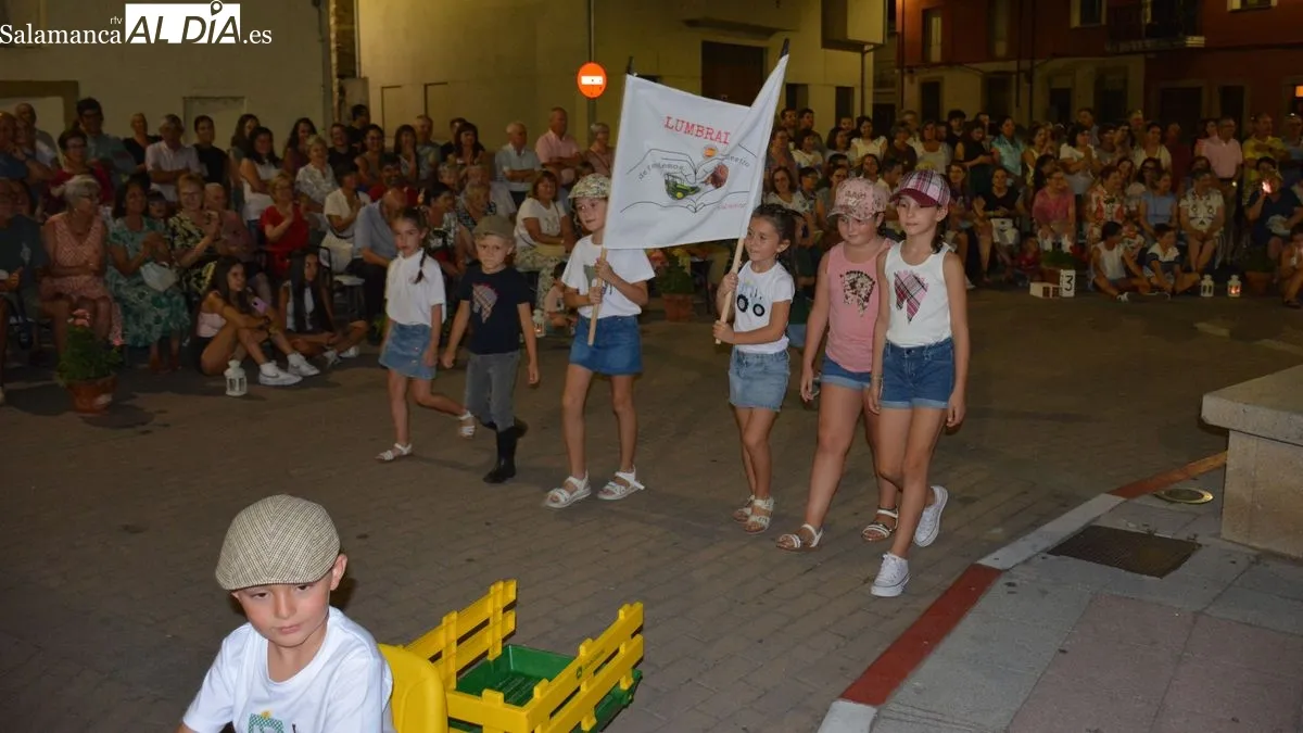Lumbrales celebra su VI desfile solidario contra el cáncer