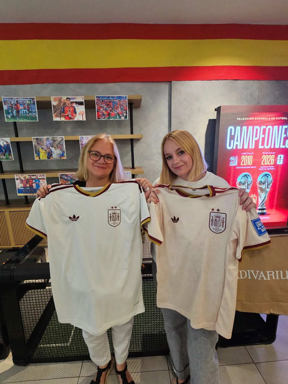 El Tormes desata la locura por la Selección con el bordado gratuito de la segunda estrella