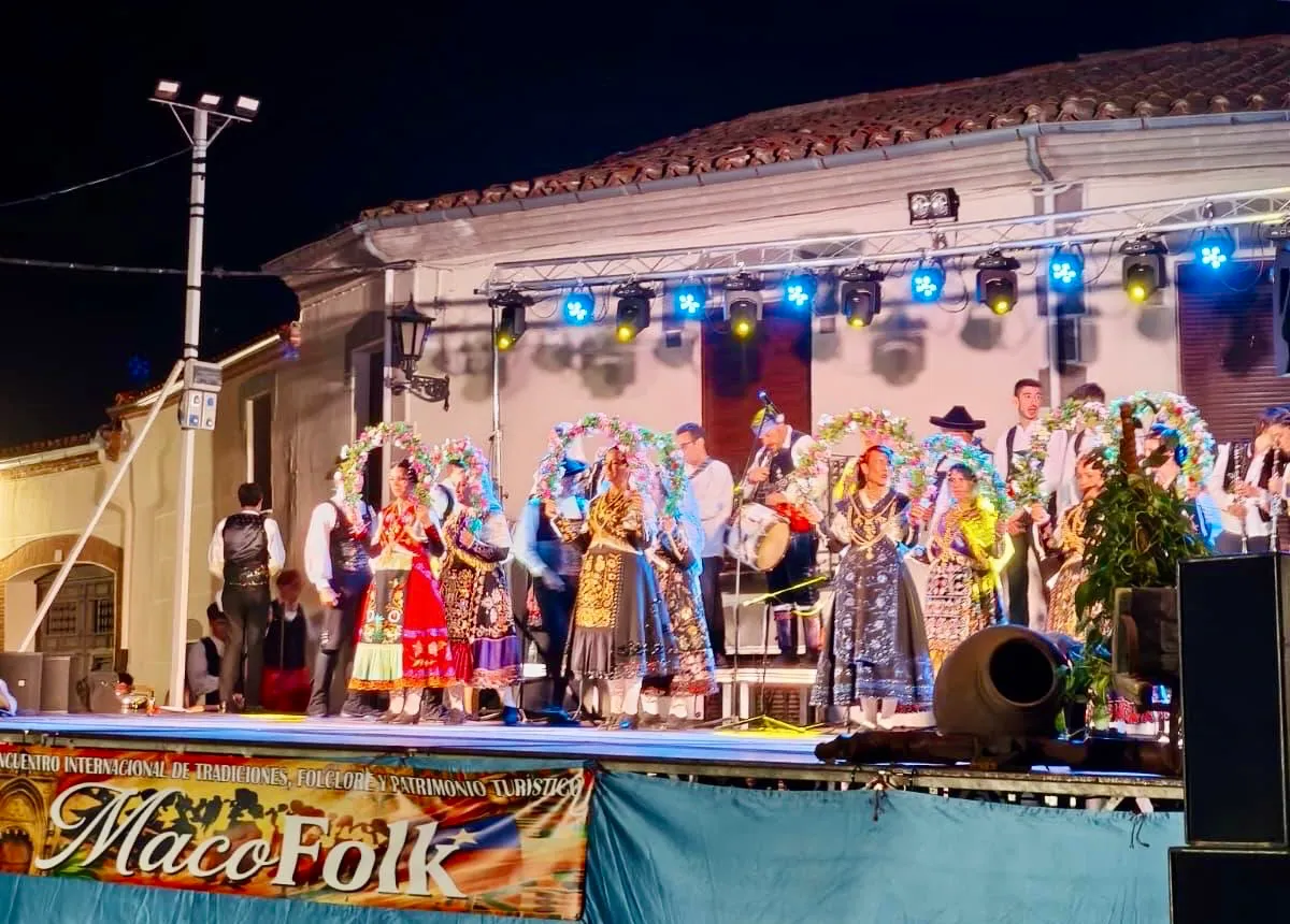 Foto 9 - Macotera pone el broche de oro a Macofolk con una gran noche de folclore internacional