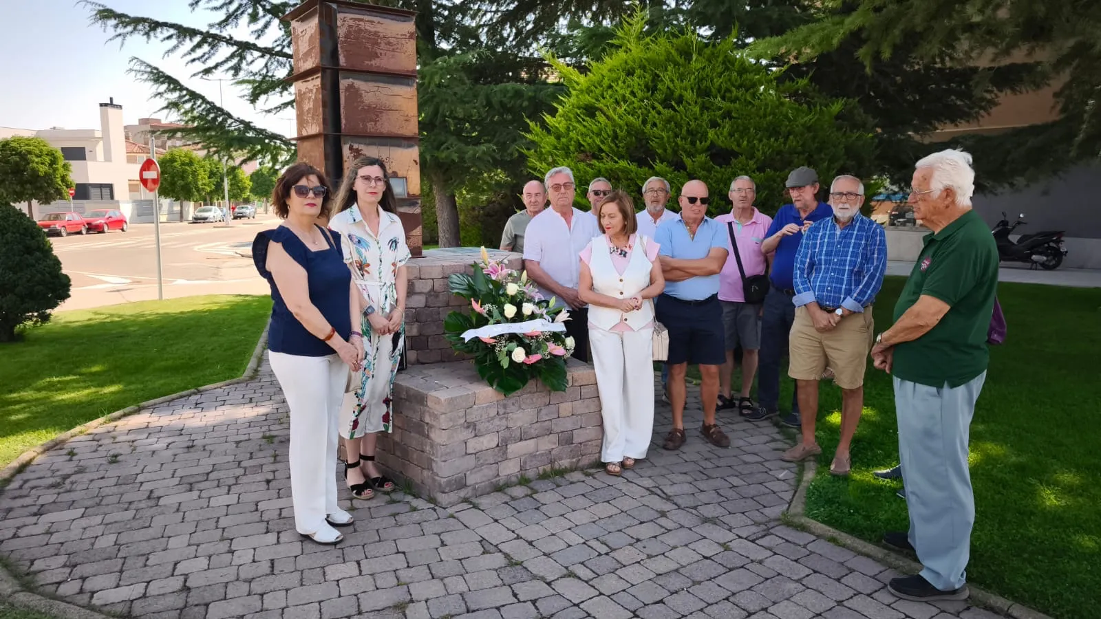 Foto 2 - Pe&ntilde;aranda no olvida: 87 a&ntilde;os manteniendo viva la memoria de las v&iacute;ctimas del polvor&iacute;n