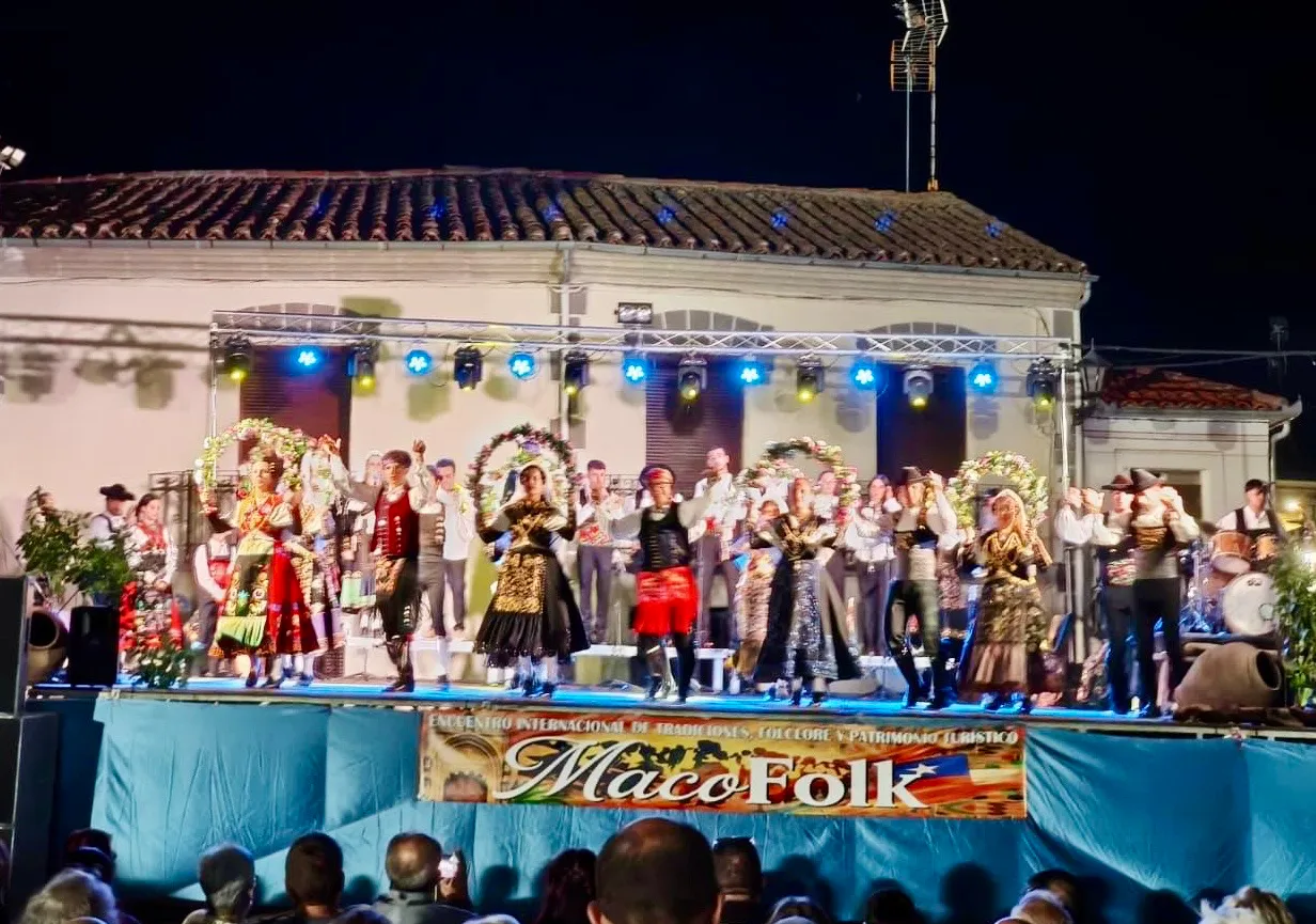 Foto 8 - Macotera pone el broche de oro a Macofolk con una gran noche de folclore internacional