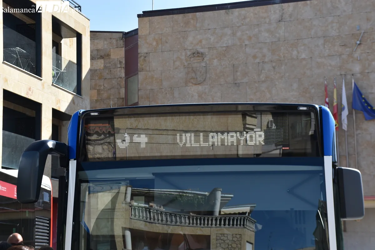La renovación del transporte metropolitano refuerza las líneas con más demanda de Salamanca. Fotos de Miguel González
