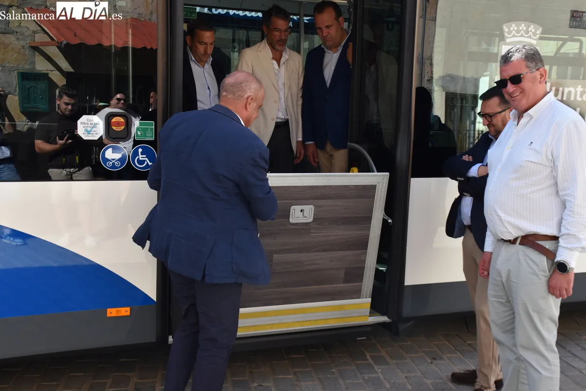 La renovación del transporte metropolitano refuerza las líneas con más demanda de Salamanca. Fotos de Miguel González