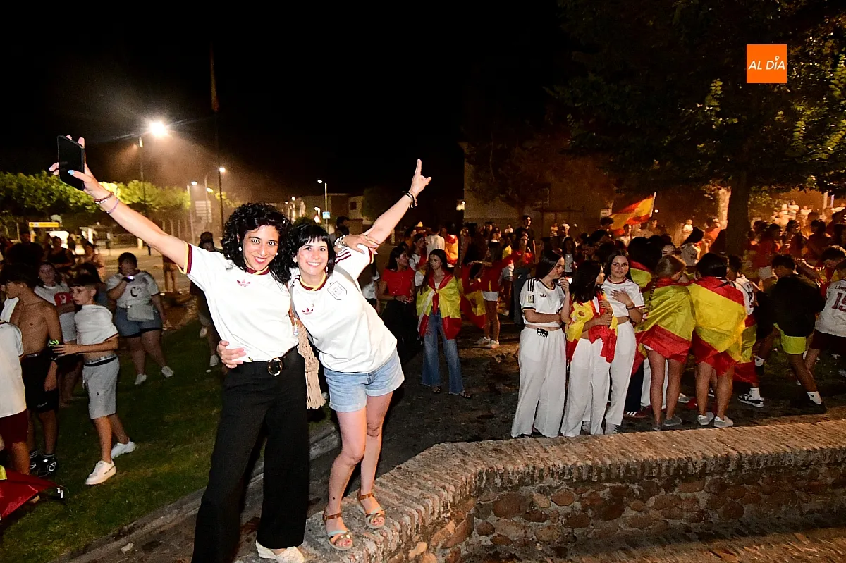 Celebración mundial fútbol fuente Árbol Gordo 