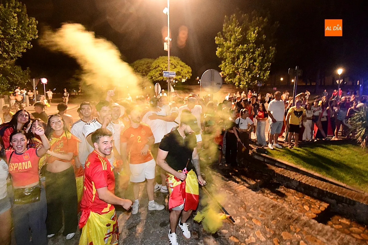 Celebración mundial fútbol fuente Árbol Gordo 