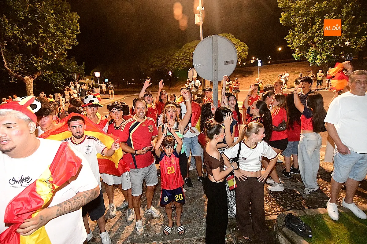 Celebración mundial fútbol fuente Árbol Gordo 